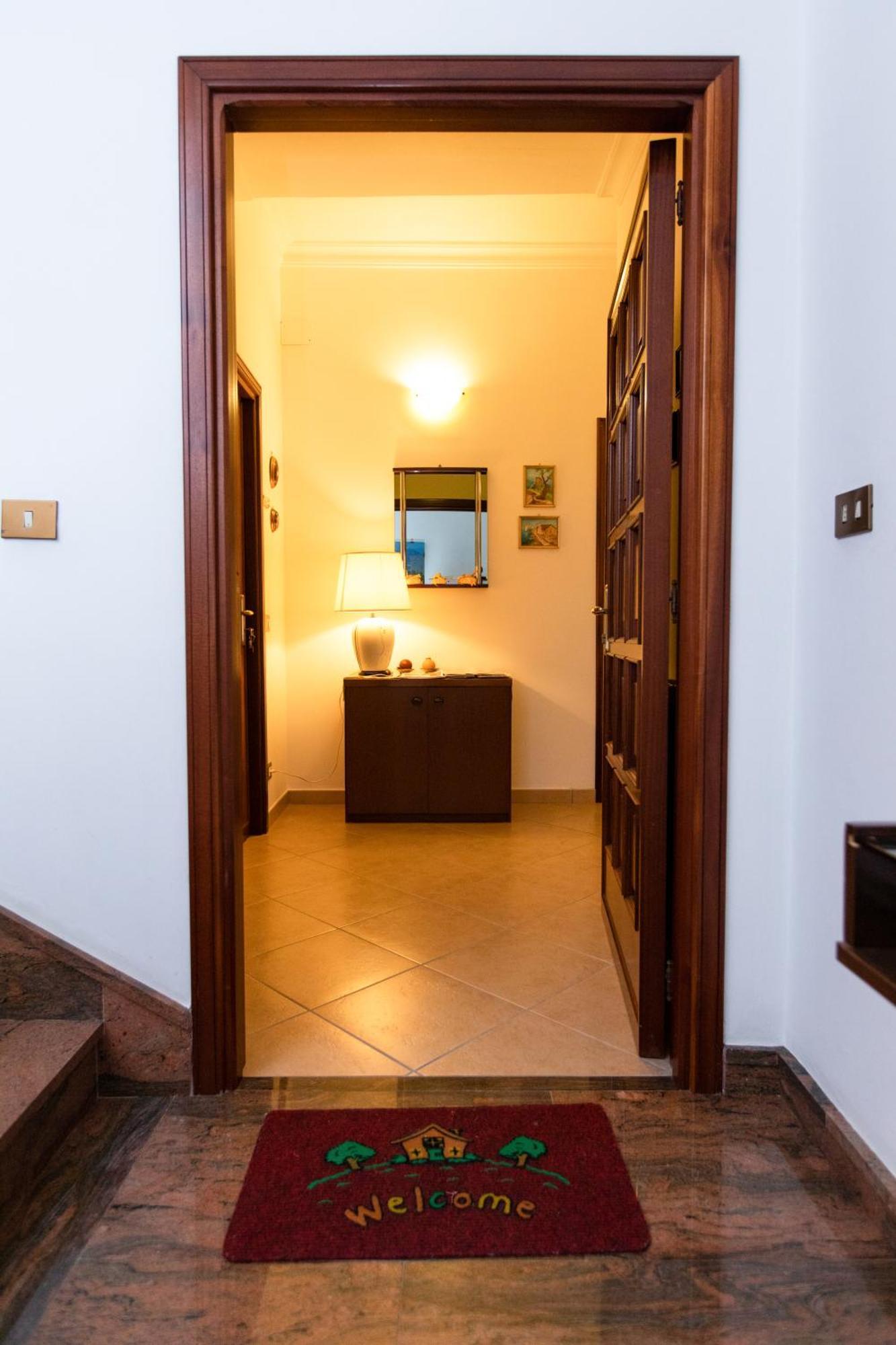 Sant'Anna Bed & Breakfast アジェーロラ エクステリア 写真