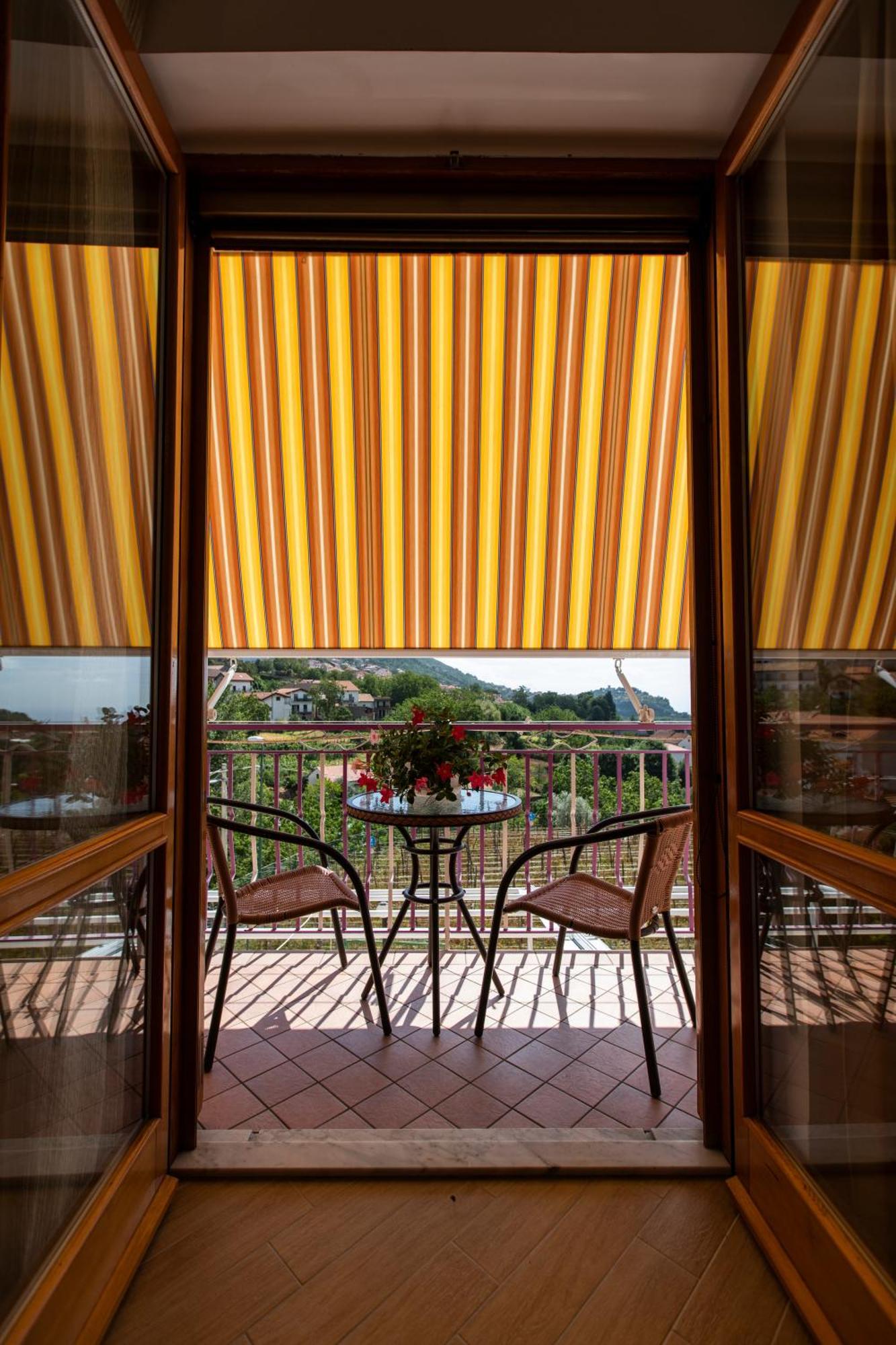 Sant'Anna Bed & Breakfast アジェーロラ エクステリア 写真