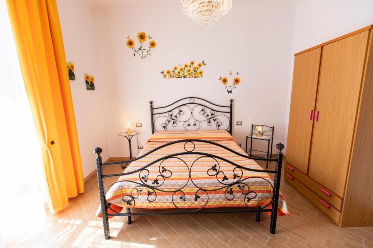 Sant'Anna Bed & Breakfast アジェーロラ エクステリア 写真